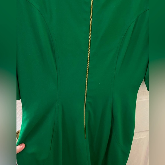 Tahari Size 12 Kelly Green Short Sleeve A-line Midi Dress w/ Pockets - Picture 7 of 9